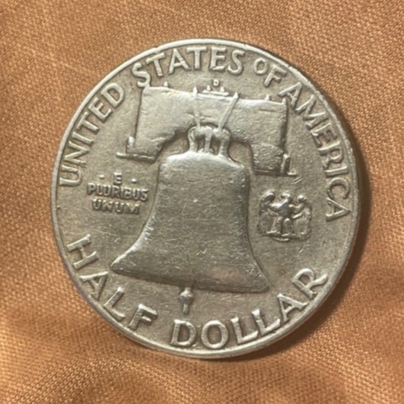 1953 P Franklin Sue Half Dollar .90% Silver #205793313681 - Picture 2 of 5